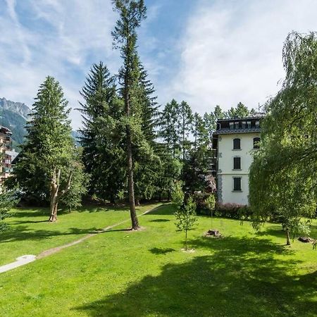 Ferienwohnung Au Coeur De Chamonix, Un Ecrin De Verdure Exterior foto