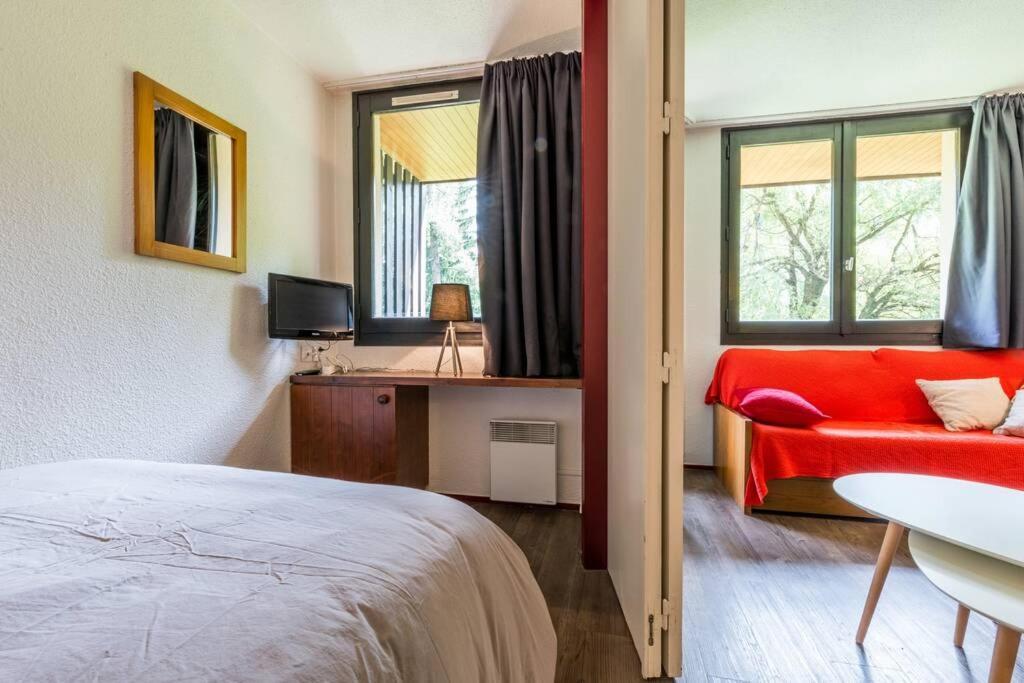 Ferienwohnung Au Coeur De Chamonix, Un Ecrin De Verdure Exterior foto